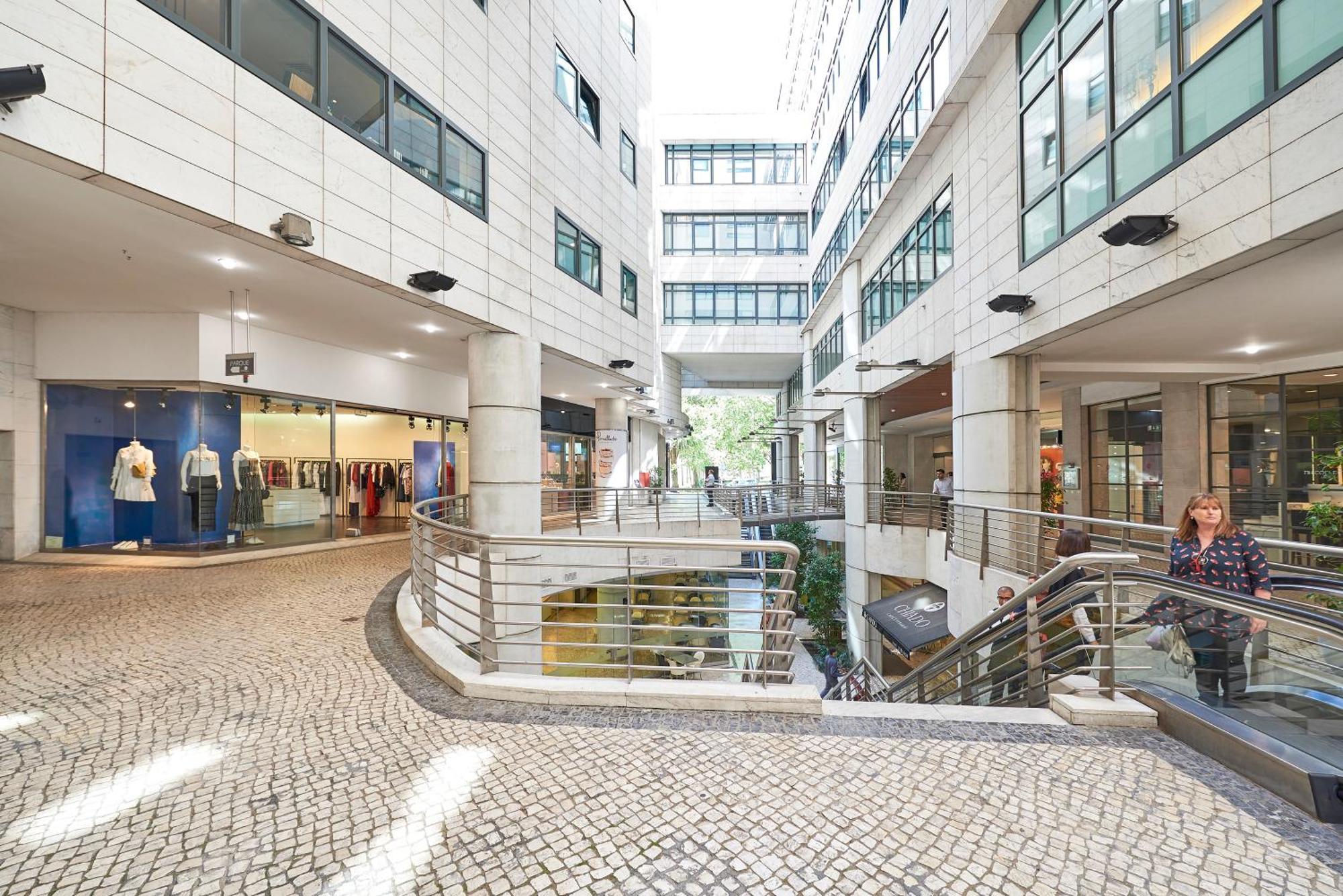 Apartment Tivoli In Avenida Da Liberdade Lisbon